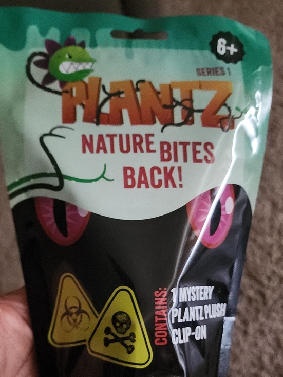 Kreepy collections Other - Nantz Nature Bites Back Mystery Plush Clip On